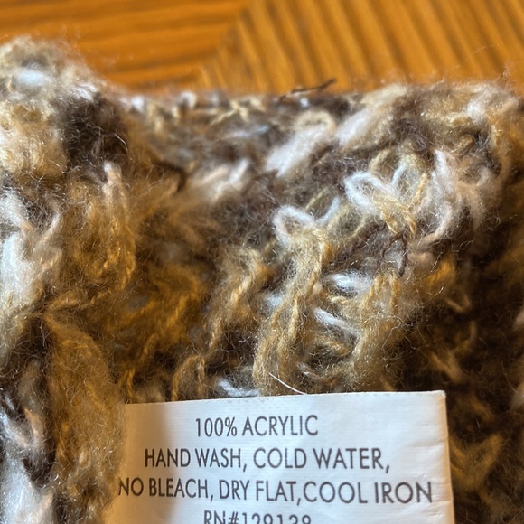 Crochet style infinity scarf - Picture 3 of 3